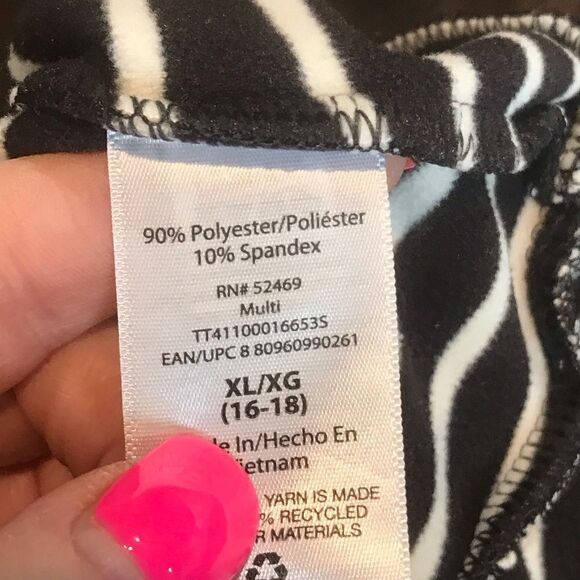 Time and Tru Black and White Striped Top Extra Large - Picture 5 of 10